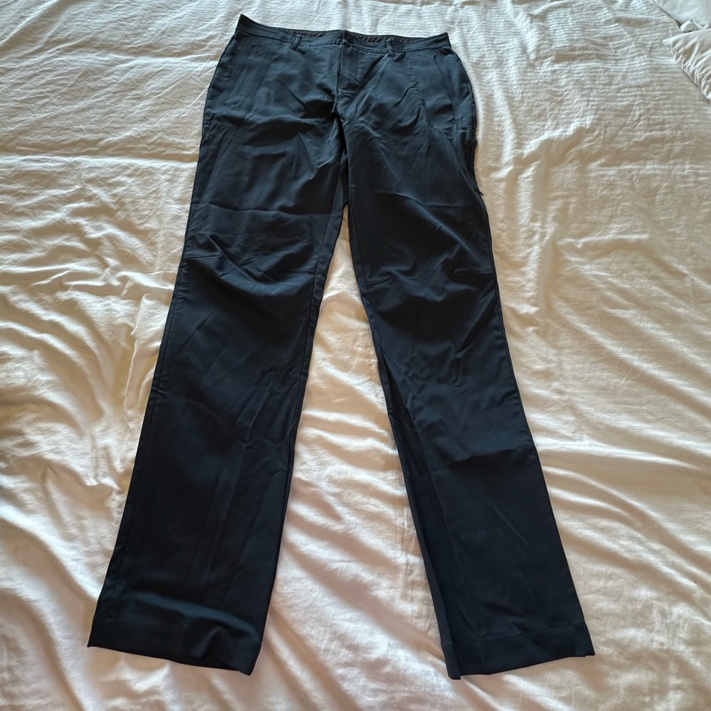 Lululemon pants size 40